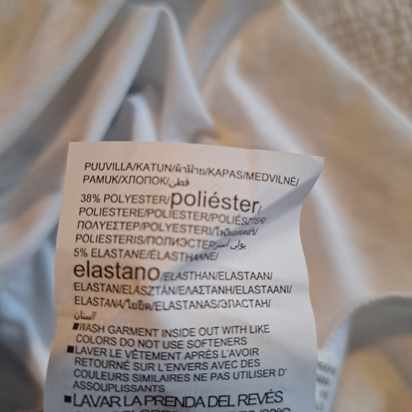 Under Armour girls Large cropped shirt, New - Picture 6 of 7